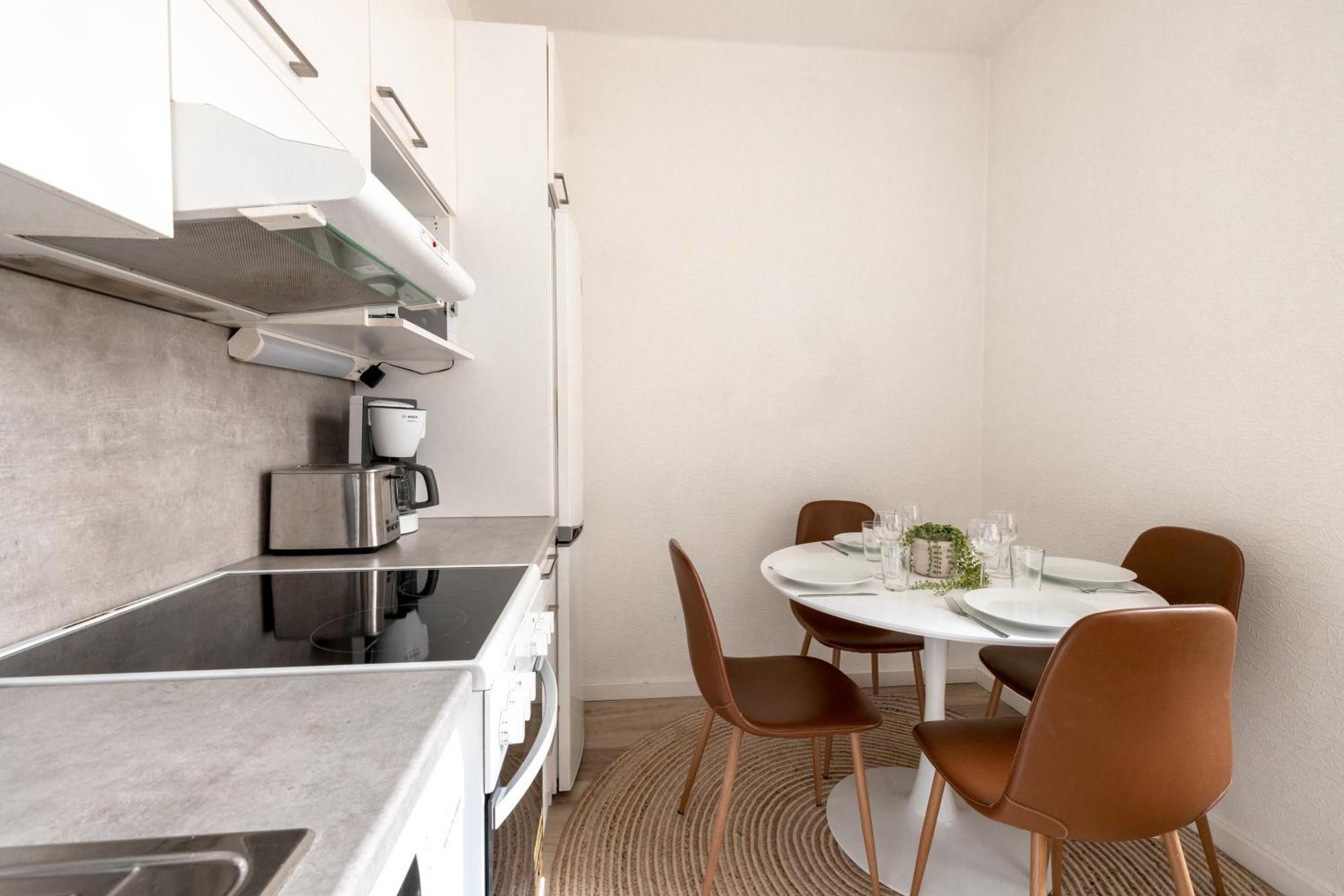 Cozy Courtyard With Location In Kamppi *